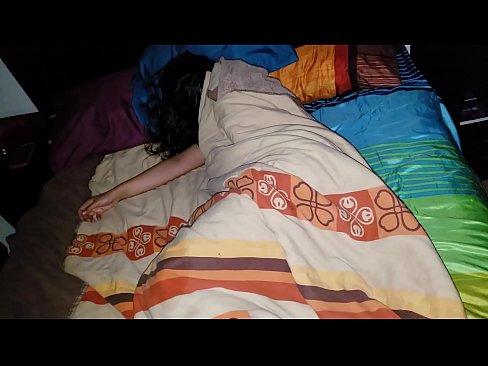 ❤️ Stepson yana dukan mahaifiyar mahaifiyarsa yayin da take barci. ❤ Labaran batsa  ❌️